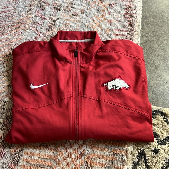 Great condition Razorbacks Univerisity of Arkansas NIKE DRI-FIT XL jacket! - Picture 8 of 9